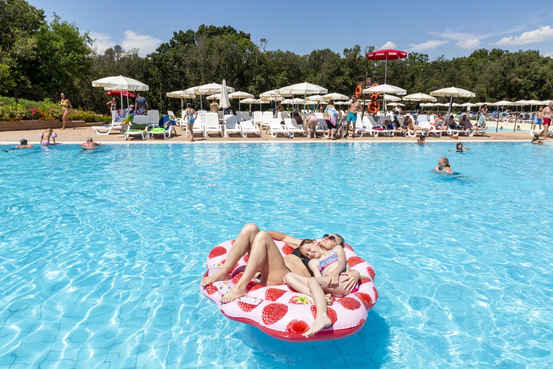 hu Montescudaio village | relax in piscina